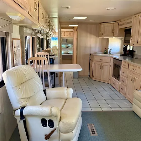 Luxe Amerikaanse Camper Lévignacq